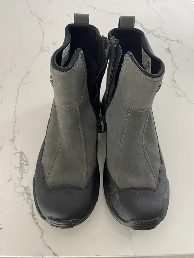 Review image 1 of 3